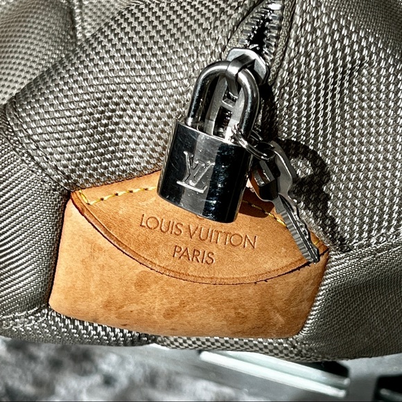 Louis Vuitton Erth Damier Geant Canvas Attaquant Keepall Sac Polochon w/lock-key - Picture 9 of 16